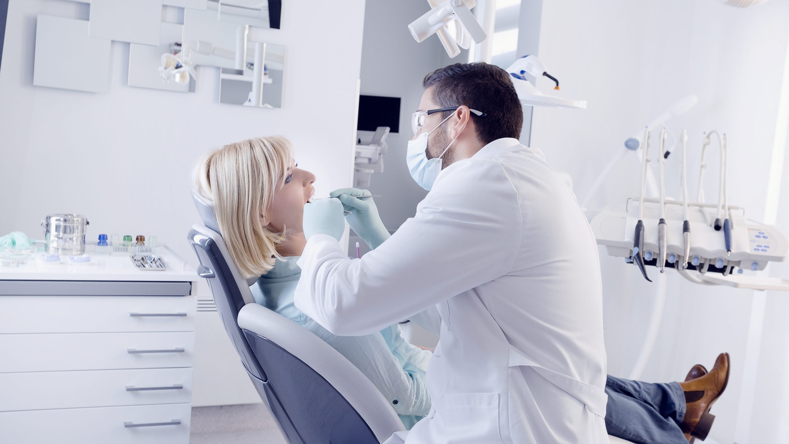 Dentist in Blossom, TX